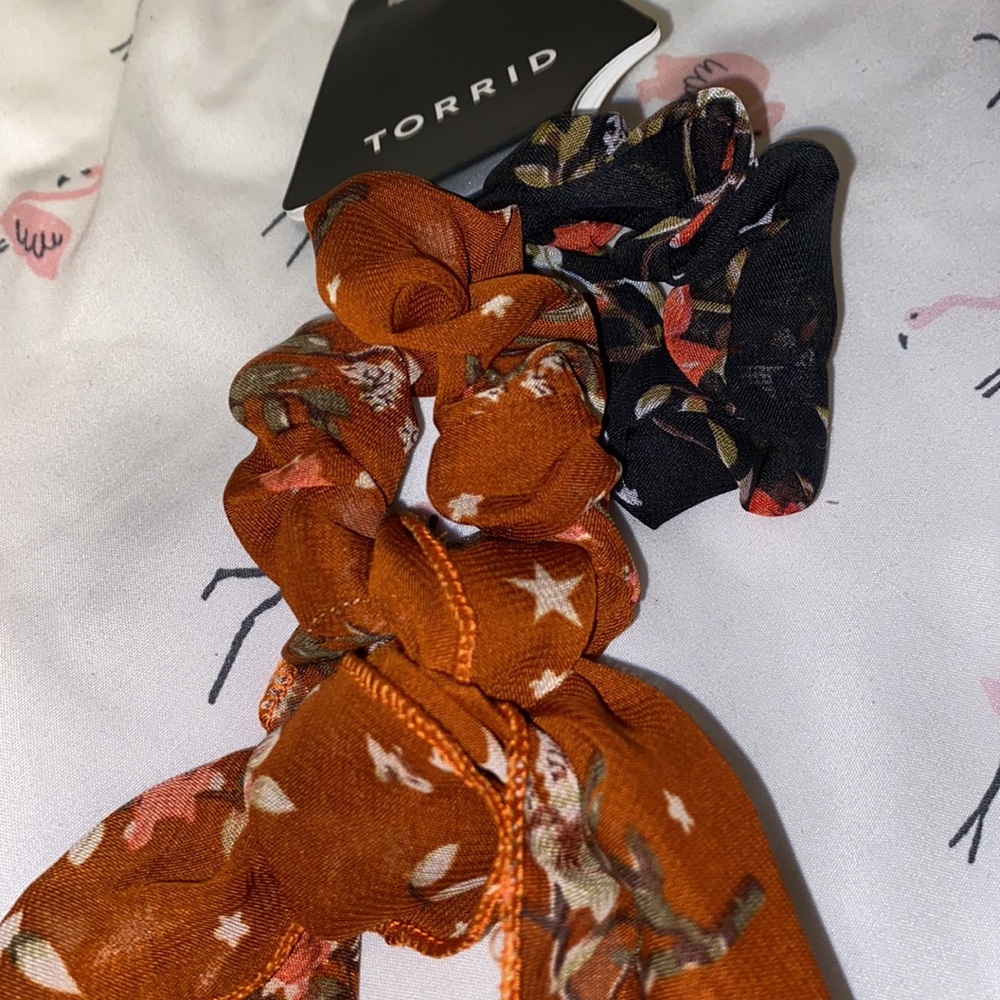 Torrid Scrunchie Set - Picture 2 of 3